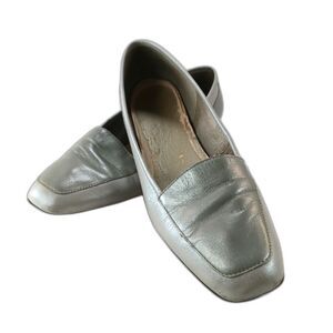 Enzo Angiolini Liberty Leather Flats/ Loafers Women's 8.5 Metallic Silver.....